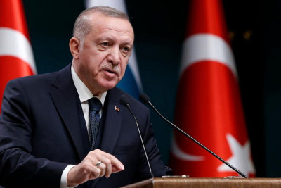 Türkiyədə zəlzələdə ölənlərin sayı 912-yə çatıb