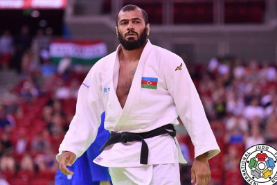 Elmar Qasımov karyerasını başa vurub