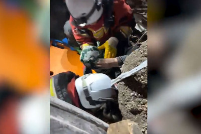 Kahramanmaraşda 122 saatdan sonra 70 yaşlı qadın xilas edilib