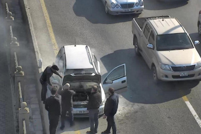 Bakıda bu yolda tıxac yaranıb
