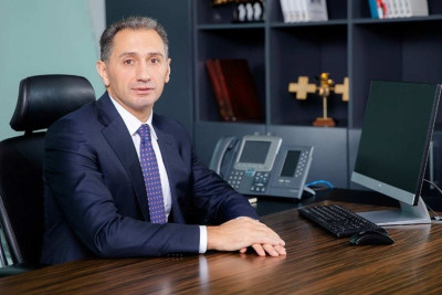 Bu nazirin qəbul vaxtı dəyişib
