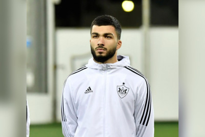 Millinin futbolçusu iki qolla iki rekordu yeniləyib