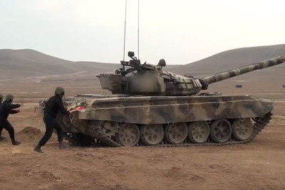 Tankçılarımız döyüş hazırlığı çalışmalarını yerinə yetiriblər