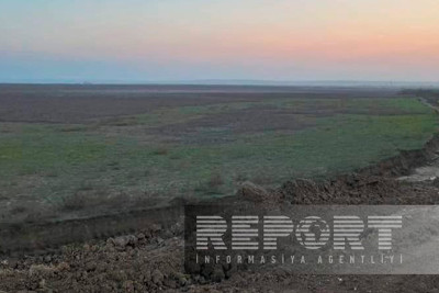 Biləsuvarda yerləşən su anbarı təmizlənir