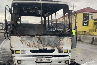 Xocəsəndə avtobus yanıb - VİDEO
