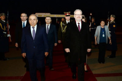 Latviya Prezidenti Egils Levits Azərbaycana rəsmi səfərə gəlib