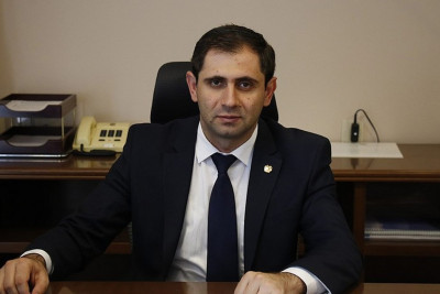 Ermənistanın müdafiə naziri: "Şeytanla da əməkdaşlığa hazırıq”