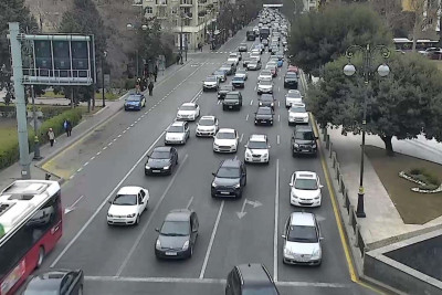 Bakıda əksər küçələrdə tıxac var - SİYAHI