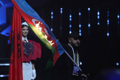 İrəvanda Azərbaycan bayrağı yandırılıb