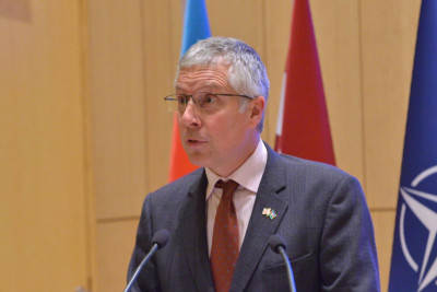 Britaniya səfiri Tərtərdə üç nəfərin minaya düşərək həlak olmasına görə başsağlığı verib