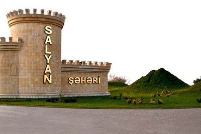 Prezident və birinci xanım Salyana səfər ediblər