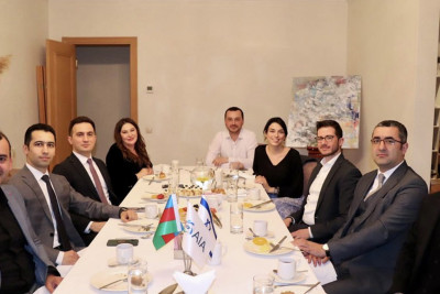 İsrail səfiri azərbaycanlı məzunlar üçün iftar süfrəsi təşkil edib