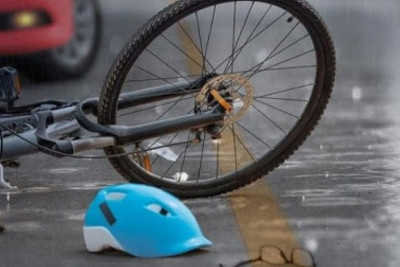 Xaçmazda avtomobil velosipedçini vuraraq öldürüb