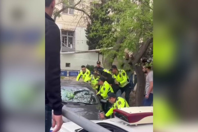 Polisin üzərinə avtomobil sürən şəxs saxlanılıb