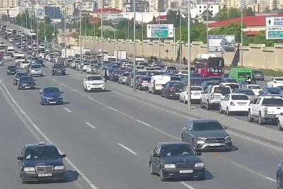 Bakıda tıxac olan yollar - SİYAHI
