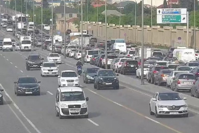 Bakıda tıxac olan yollar - SİYAHI