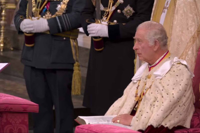 Londonda III Çarlzın tacqoyma mərasimi keçirilir