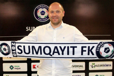 “Sumqayıt” klubu məşqçisi ilə vidalaşıb