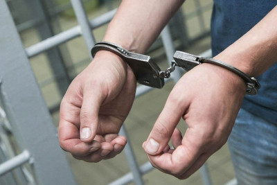 Sürücüyə qarşı quldurluq edərək 15 min manat oğurlayan şəxs saxlanılıb