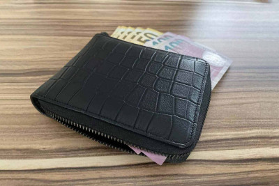 Bakıda orta aylıq əməkhaqqı 1100 manata yaxındır