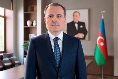Ceyhun Bayramov İslandiyaya işgüzar səfərə gedib