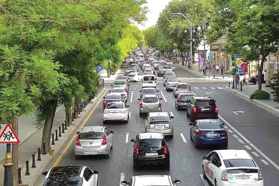 Bakıda tıxac olan yollar - SİYAHI