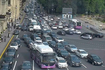 Bakıda tıxac olan yollar - SİYAHI