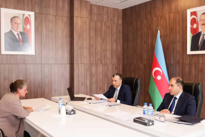 Sahil Babayev Şəkidə vətəndaşları dinləyib