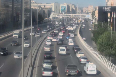 Bakıda tıxac olan yollar - SİYAHI