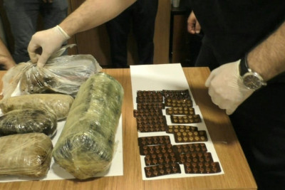 Cəlilabadda narkokuryerlərdən 10 kiloqram narkotik götürülüb