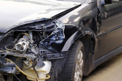 Bakıda "parkovşik" müştərinin BMW-sini aşırıb