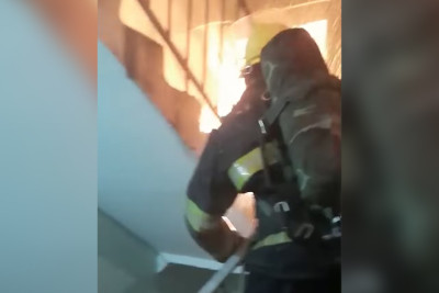 Bakıda doqquzmərtəbəli binada yanğın olub