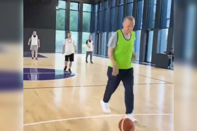 Ərdoğan özünü basketbolda sınadı