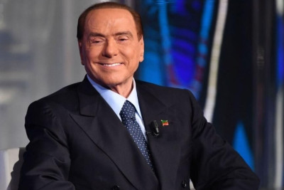 Silvio Berluskoni vəfat edib