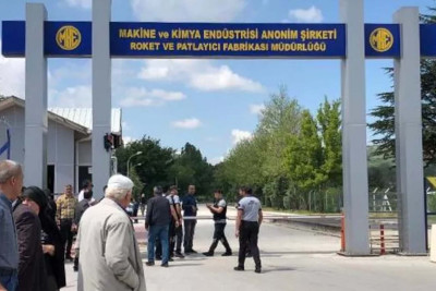 Türkiyədə raket fabriki yanıb