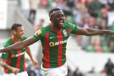 Qarabağ afrikalı hücumçu ilə maraqlanır