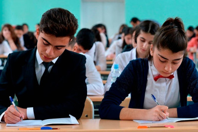 Bu il Azərbaycanda orta məktəbi bitirən 126 şagird qızıl medalla təltif olunub