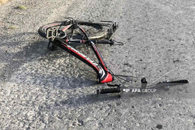 Bərdədə avtomobil velosipedçini vuraraq öldürüb