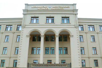 Müdafiə nazirinin iki müavin postu ləğv edilib