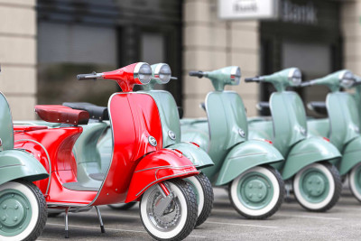 Moped sürücülərinin nəzərinə