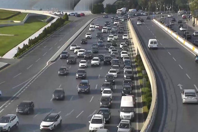 Bakıda tıxac olan yollar - SİYAHI