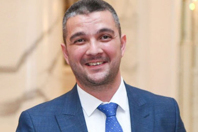 Fərrux Mahmudov “Neftçi”nin prezidenti təyin edilib