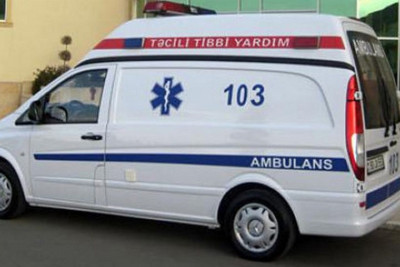 Salyanda avtomobildən yıxılan qadının başı dəmir-betona çarpılıb, o, hadisə yerində ölüb