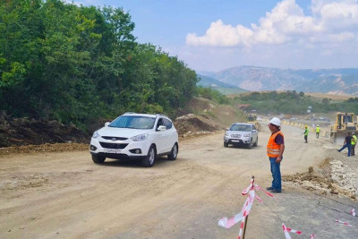 Ötən gün sel səbəbindən bağlanan İsmayıllı-Lahıc yolunda hərəkət bərpa olunub