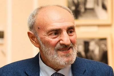 Prezident Akif İslamzadəni “Şöhrət” ordeni ilə təltif edib