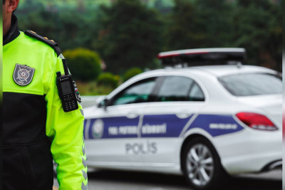 Yol polisi bayram günlərində səfərə hazırlaşan sürücülərə müraciət edib