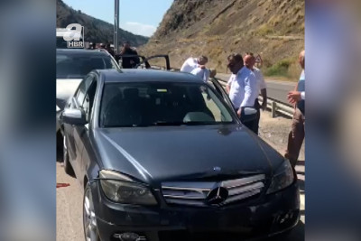 Kılıçdaroğlunun maşın karvanında zəncirvari qəza olub