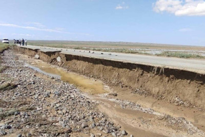 Sel suları Yardımlı və Samuxun avtomobil yollarında infrastruktura ziyan vurub