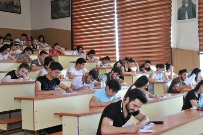 Azərbaycanda təhsil kreditindən faydalanlarla bağlı AÇIQLAMA