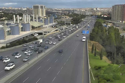 Bakıda tıxac olan yollar - SİYAHI